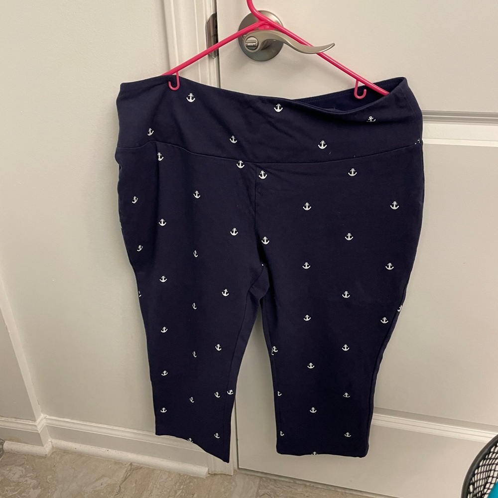 Cotton/spandex energy capris-navy with white anchors. New